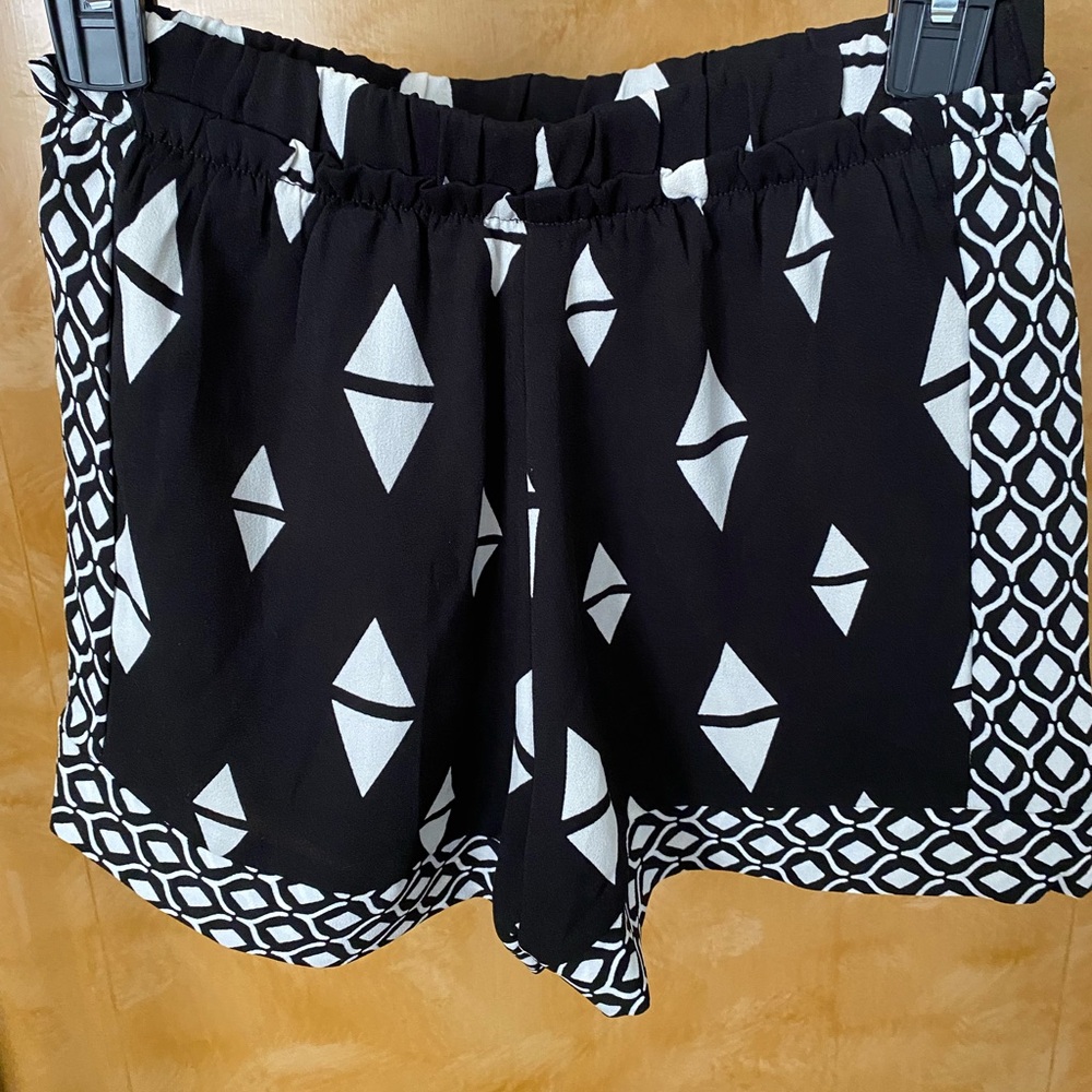 "HM Conscious"-  Black/white dress shorts